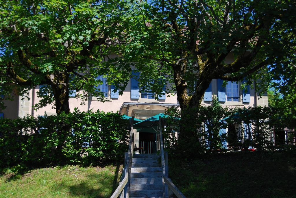 Hostellerie Les Chevreuils Lausanne Bagian luar foto